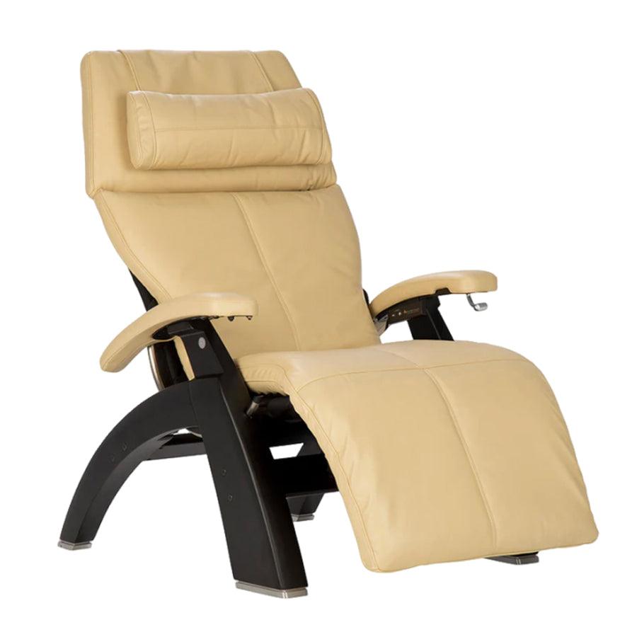 Human Touch Perfect Chair PC-420 Classic Manual Plus in black matte / ivory premium leather padset