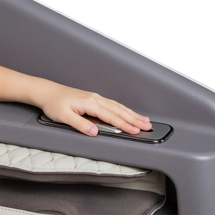 Osaki Flagship Duo 4D + 3D Massage Chair - Health Detection
