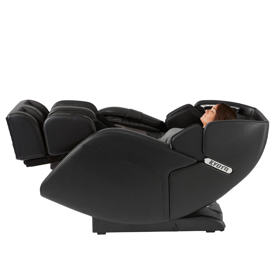 Kyota Kenko M673 3D/4D Massage Chair - Zero Gravity